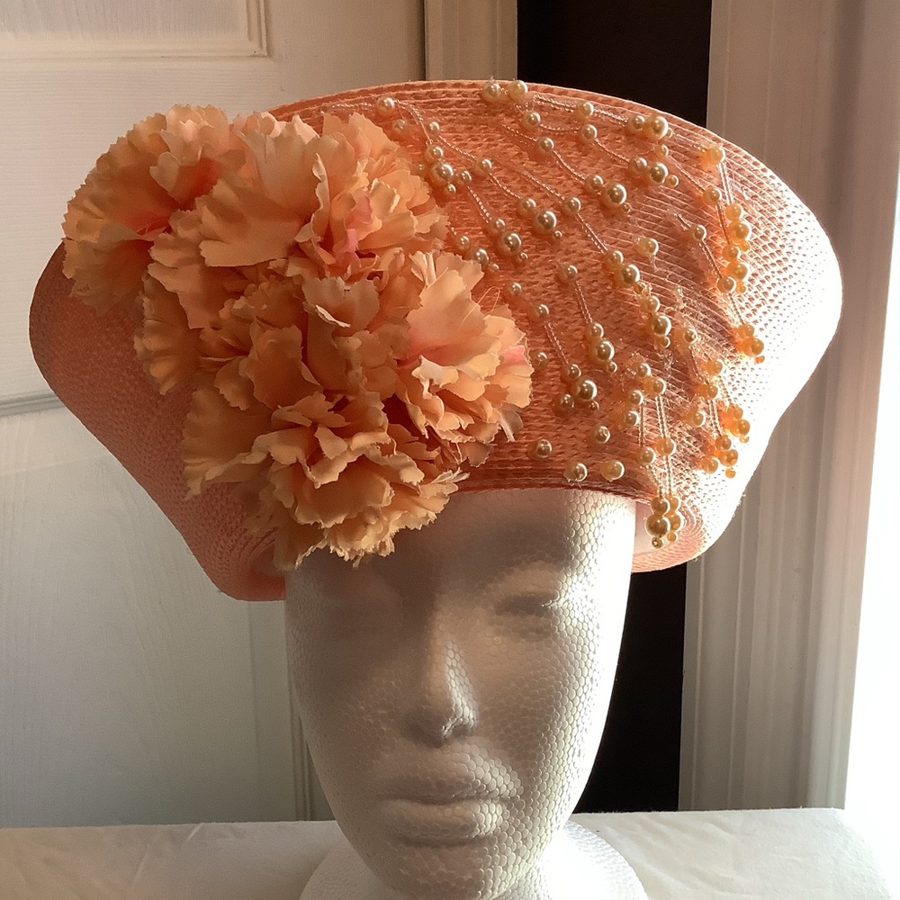 Peach straw hat w/ pearl & flower matching accents, pre-loved, designer unknown